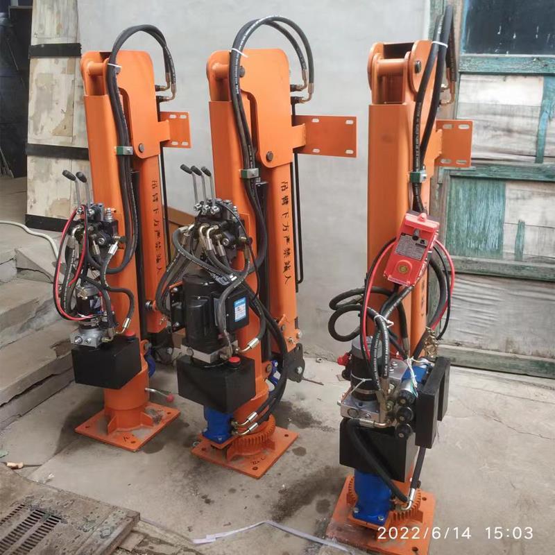 阳泉市重汽蓝牌随车吊 3.2吨 国六动力强 液压驱动 农用自卸起重机